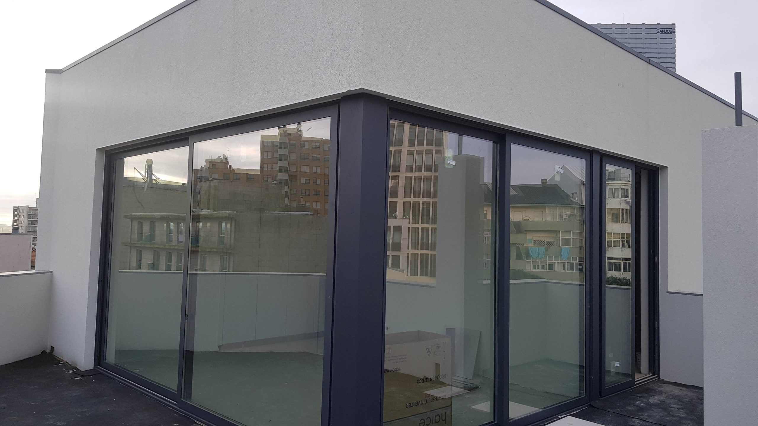 AJL Projeto Contentor Remax