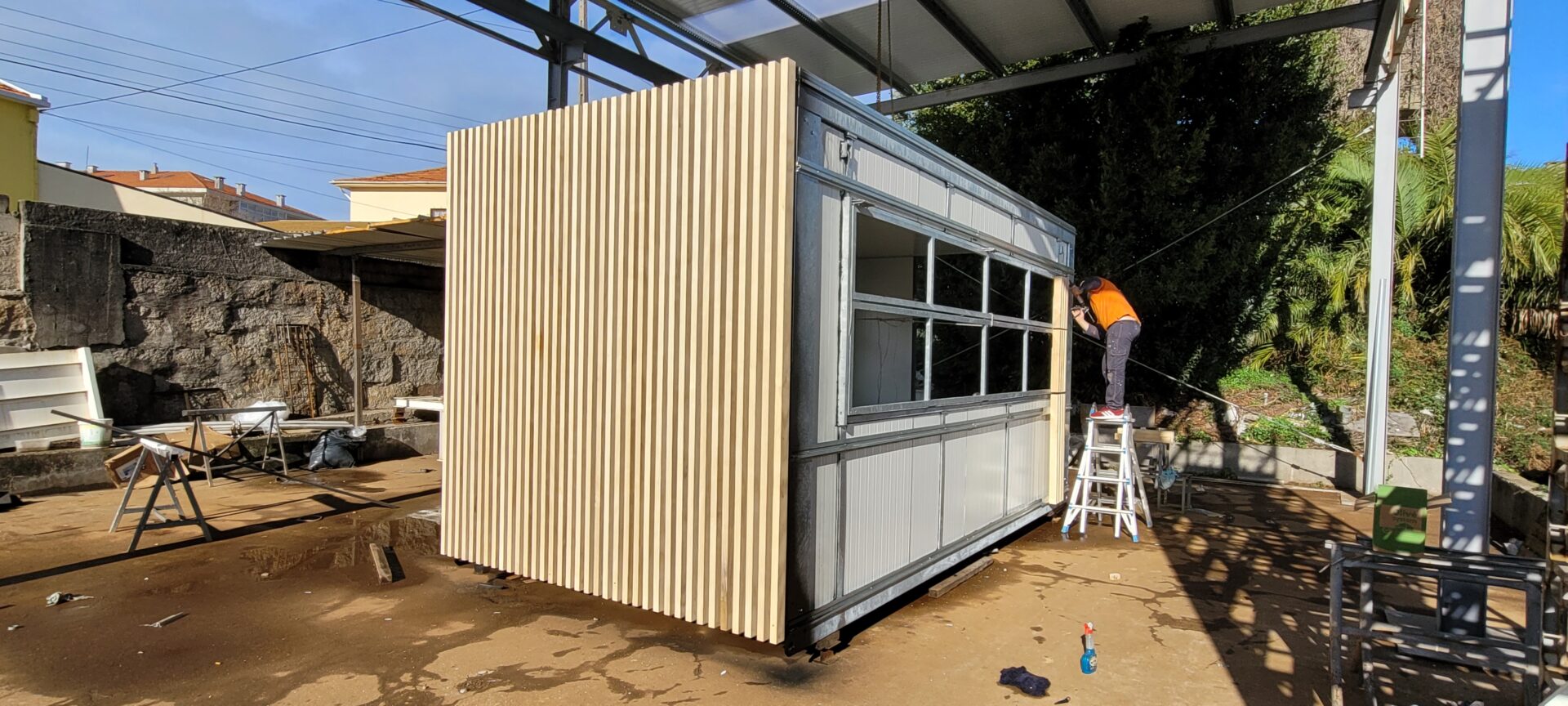 Projeto AJL Creating Value - Construção Industrial e Soluções Contorizadas - Steel Building - Le Jade - Saint Denis 2