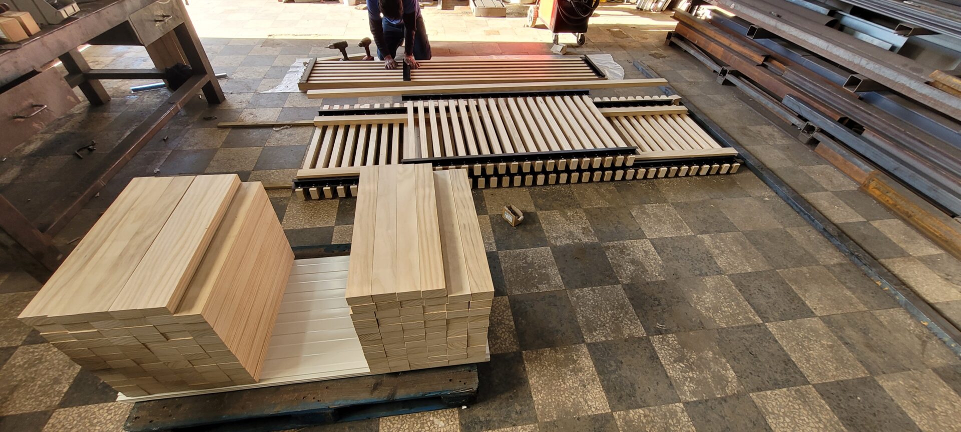 Projeto AJL Creating Value - Construção Industrial e Soluções Contorizadas - Steel Building - Le Jade - Saint Denis 2