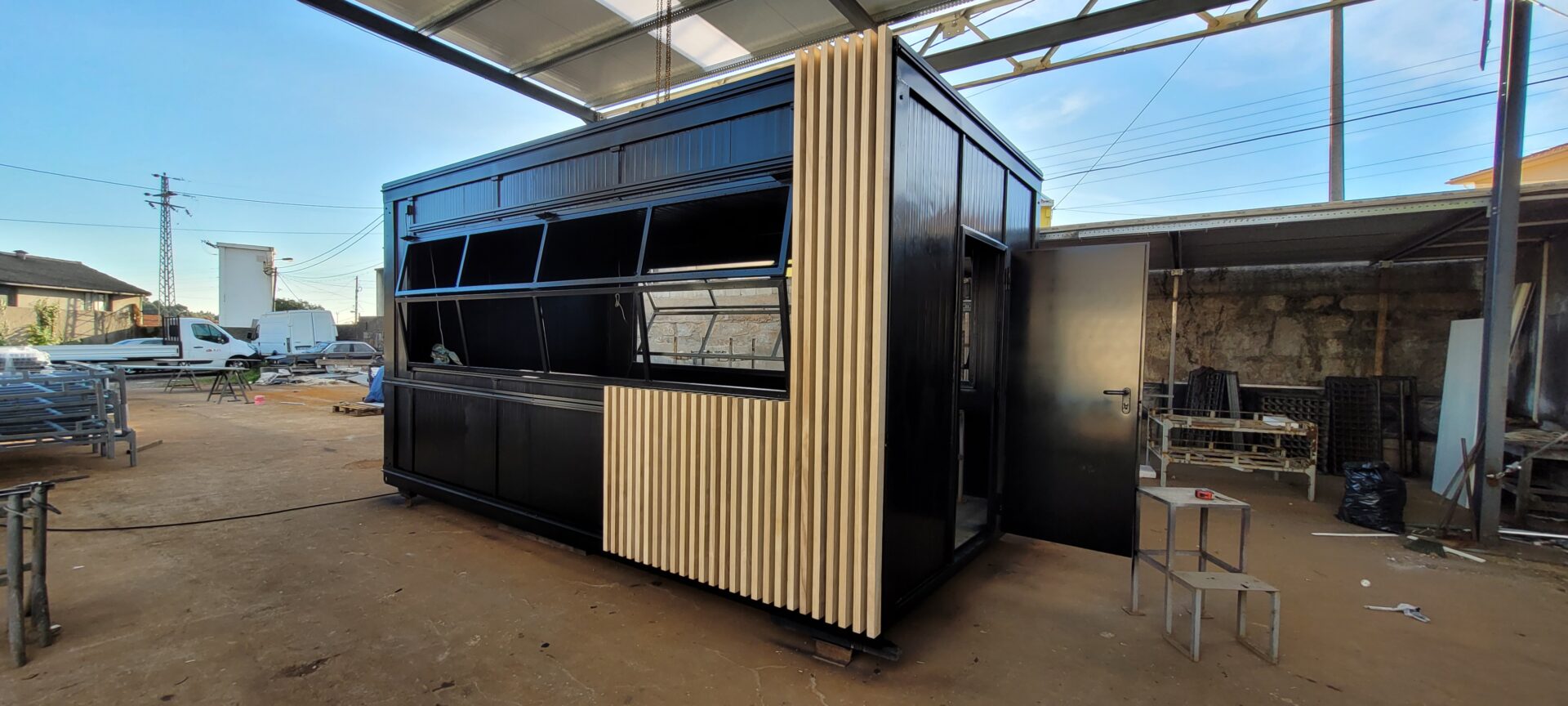 Projeto AJL Creating Value - Construção Industrial e Soluções Contorizadas - Steel Building - Le Jade - Saint Denis 2